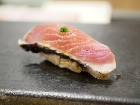 Полосатый тунец (Katsuo)