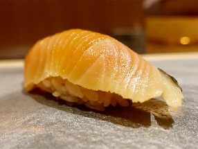 Salmone giapponese (Sakuramasu)