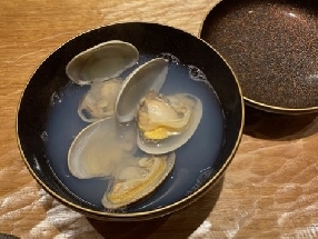 Clear soup with Japanese clam (Asari no osuimono)